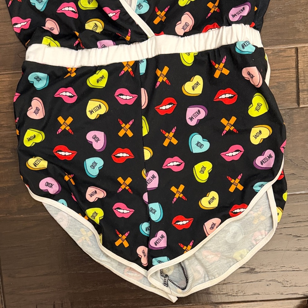 Shorts Romper - Picture 3 of 7